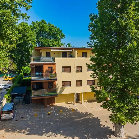Ah-corso Wellness * Siófok